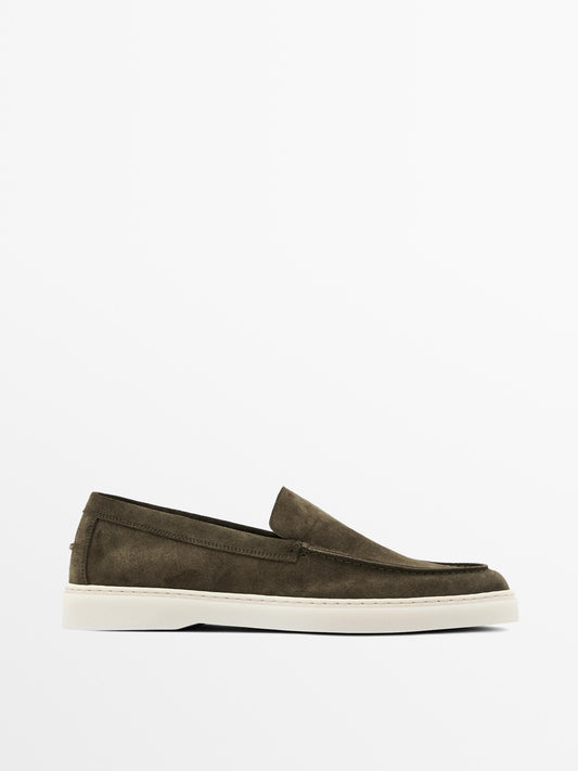 Mocassins en croûte de cuir avec ganse